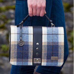 Fiona Tweed Bag - Mucros Weavers